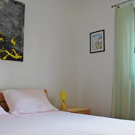 Ana Apartamento