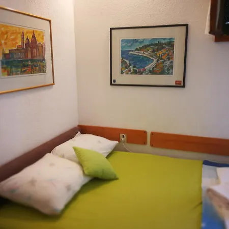Ana Apartamento